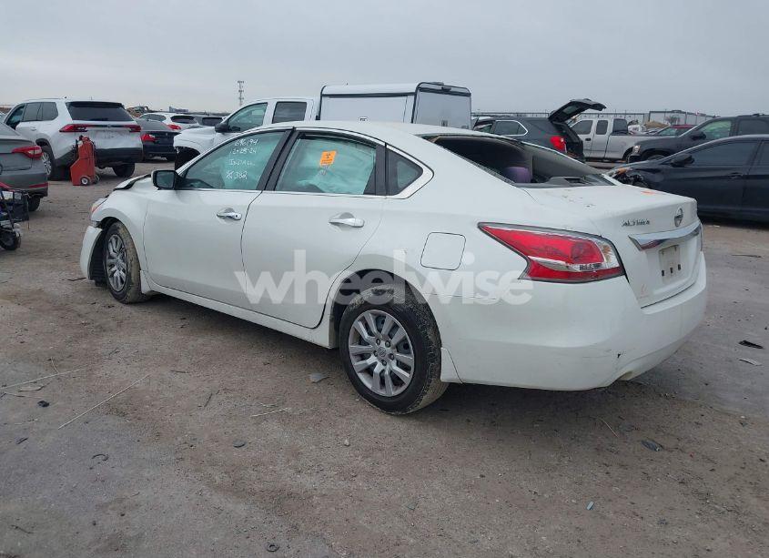 Photo 3 of 2015 Nissan Altima 2.5/2.5 S/2.5 SL/2.5 SV (VIN 1N4AL3AP1FC228398)