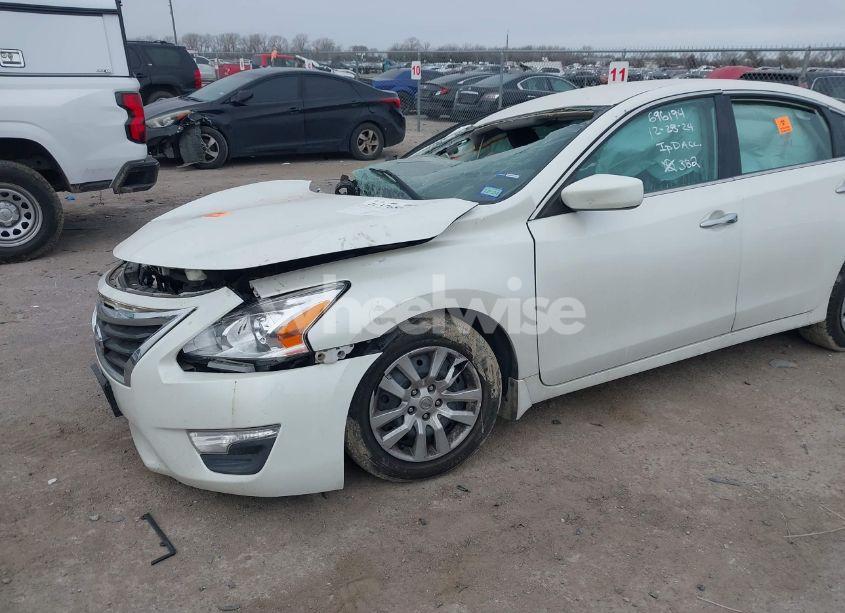 Photo 6 of 2015 Nissan Altima 2.5/2.5 S/2.5 SL/2.5 SV (VIN 1N4AL3AP1FC228398)