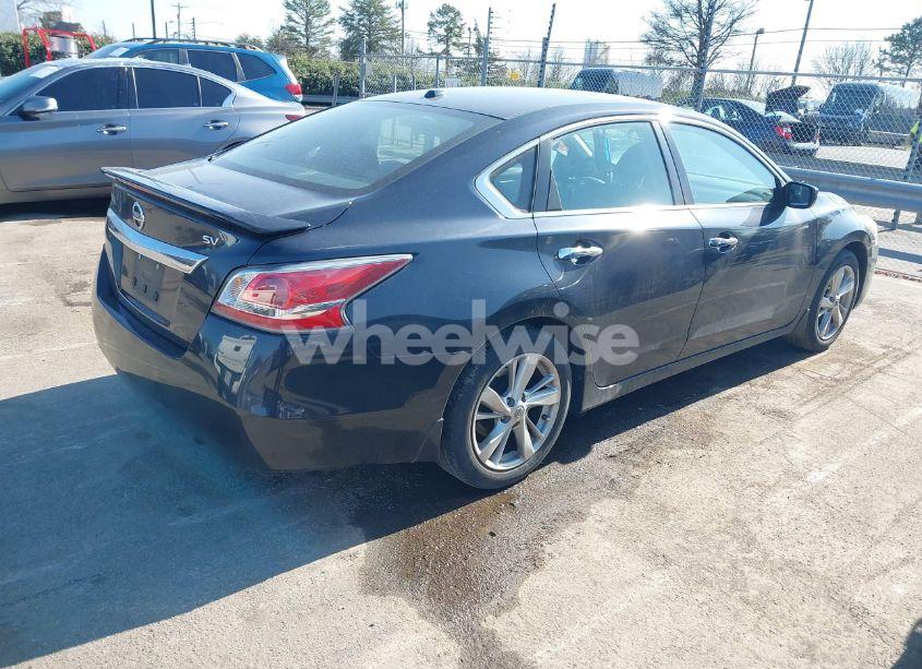 Photo 4 of 2015 Nissan Altima 2.5 SV (VIN 1N4AL3AP1FC258422)