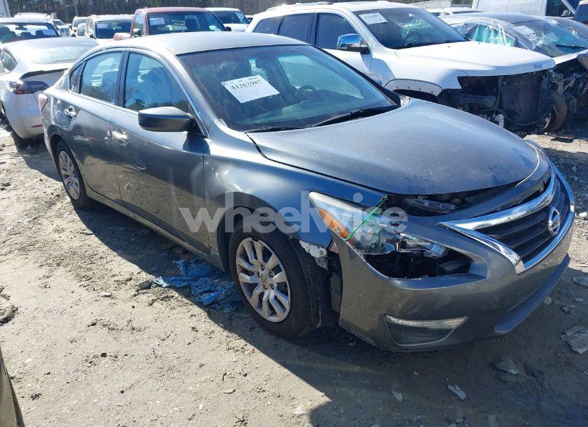 2015 Nissan Altima 2.5 S (VIN 1N4AL3AP1FC265063) main photo