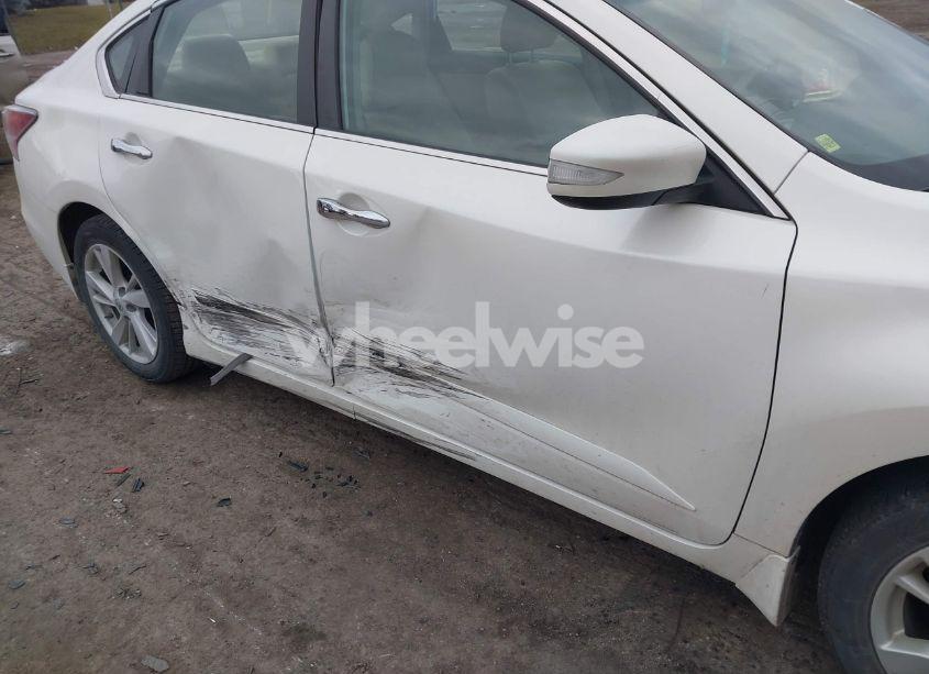 Photo 6 of 2015 Nissan Altima 2.5 SV (VIN 1N4AL3AP1FC265483)