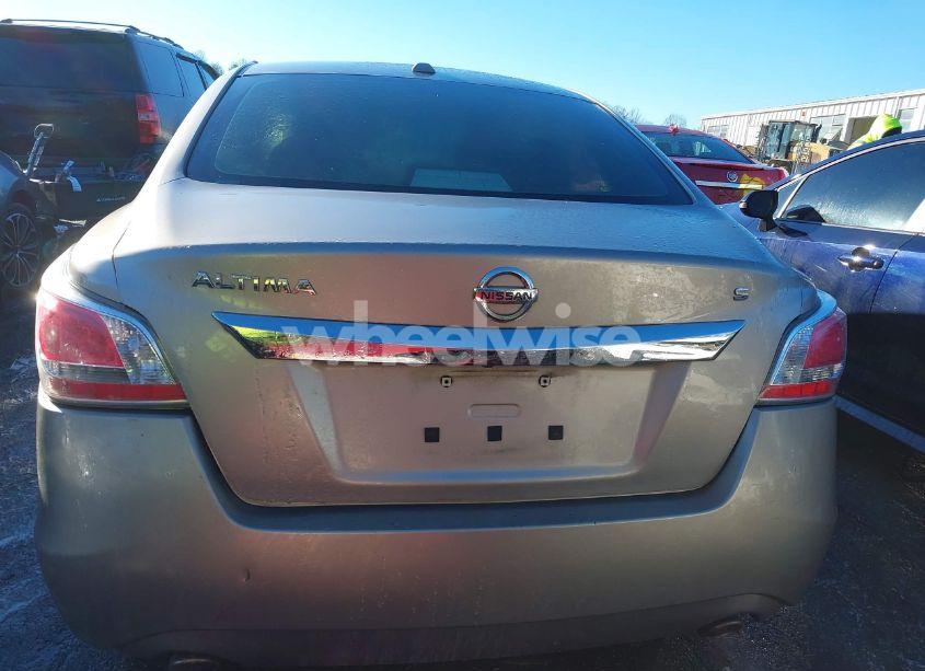 Photo 16 of 2015 Nissan Altima 2.5/S/SV/SL (VIN 1N4AL3AP1FC269503)