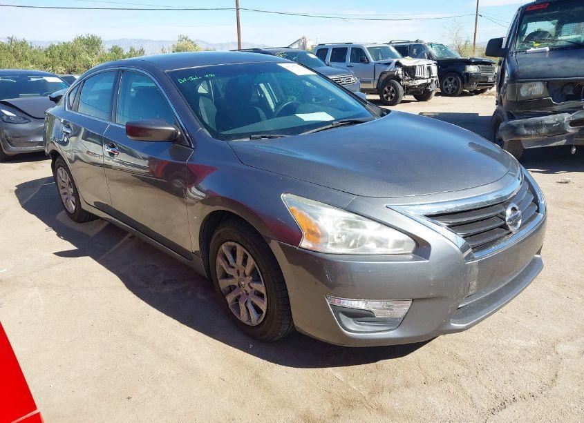 2015 Nissan Altima 2.5/2.5 S/2.5 SL/2.5 SV (VIN 1N4AL3AP1FC271607) main photo