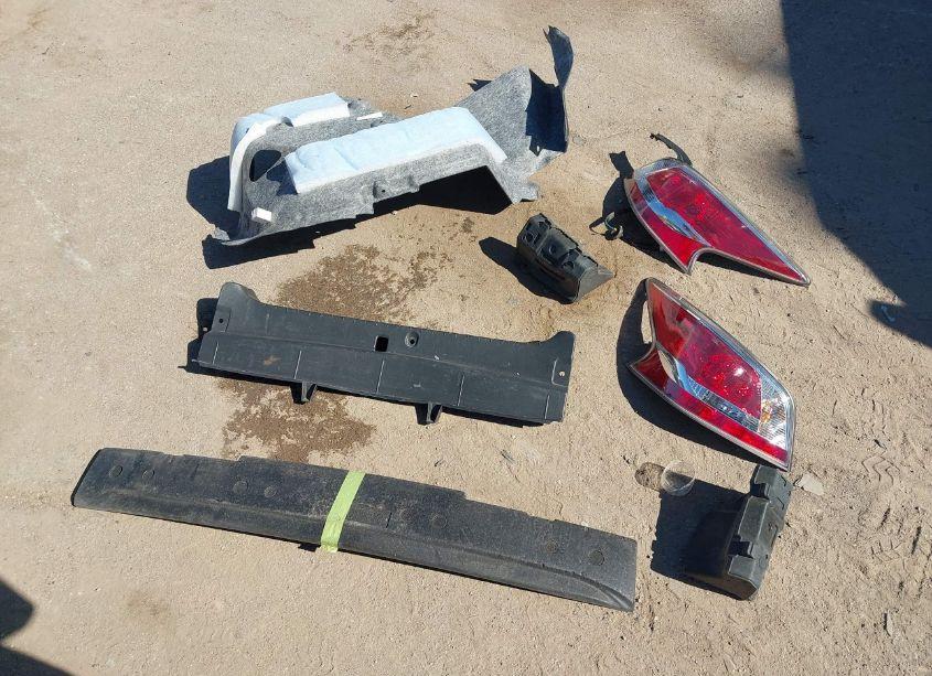 Photo 12 of 2015 Nissan Altima 2.5/2.5 S/2.5 SL/2.5 SV (VIN 1N4AL3AP1FC271607)