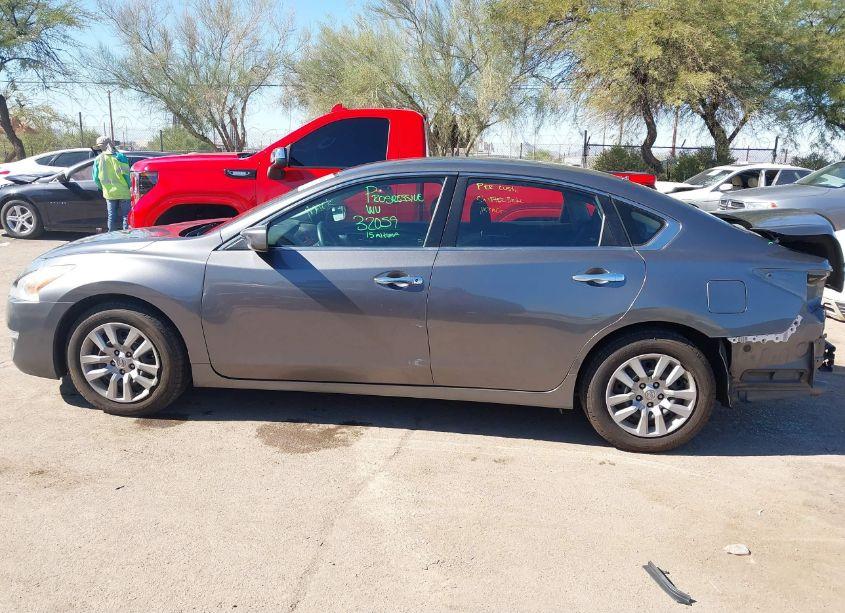 Photo 15 of 2015 Nissan Altima 2.5/2.5 S/2.5 SL/2.5 SV (VIN 1N4AL3AP1FC271607)