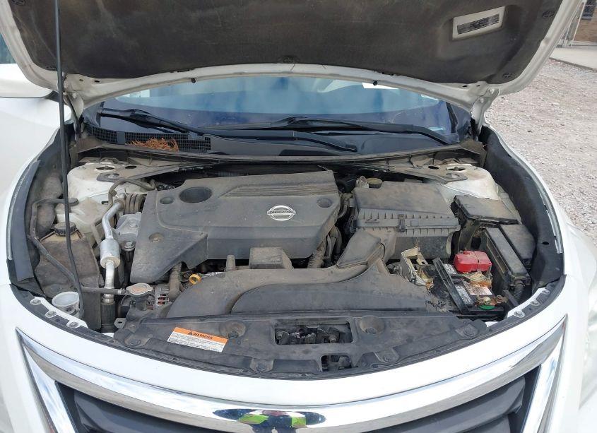 Photo 10 of 2015 Nissan Altima 2.5 S (VIN 1N4AL3AP1FC274751)