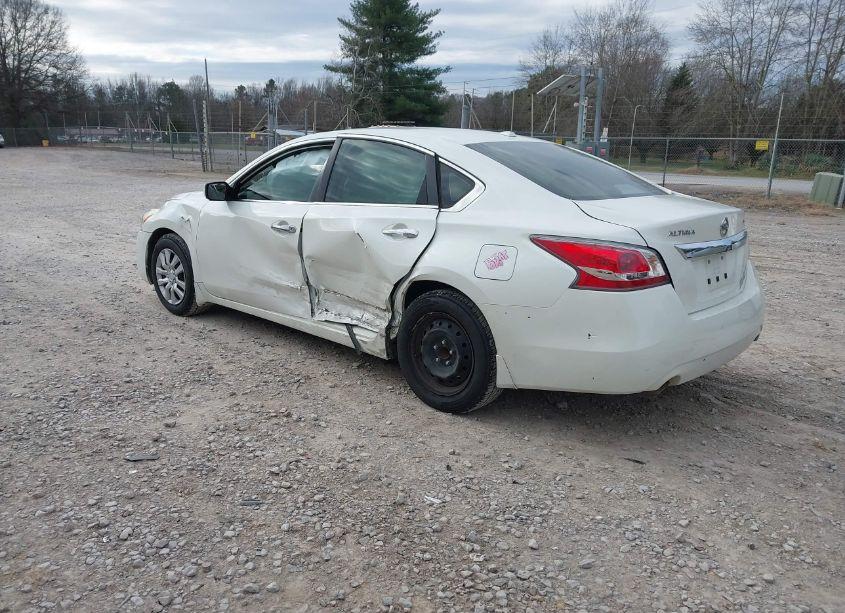 Photo 3 of 2015 Nissan Altima 2.5 S (VIN 1N4AL3AP1FC274751)