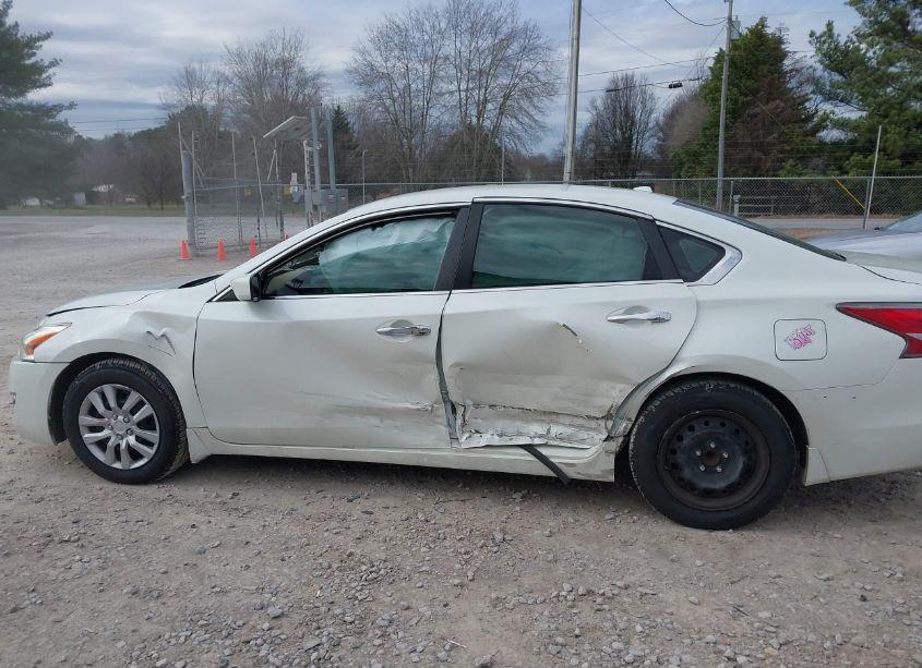 Photo 6 of 2015 Nissan Altima 2.5 S (VIN 1N4AL3AP1FC274751)