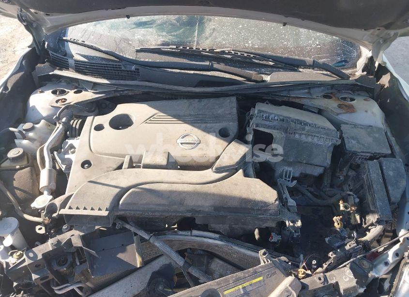Photo 10 of 2015 Nissan Altima N/A (VIN 1N4AL3AP1FC288634)