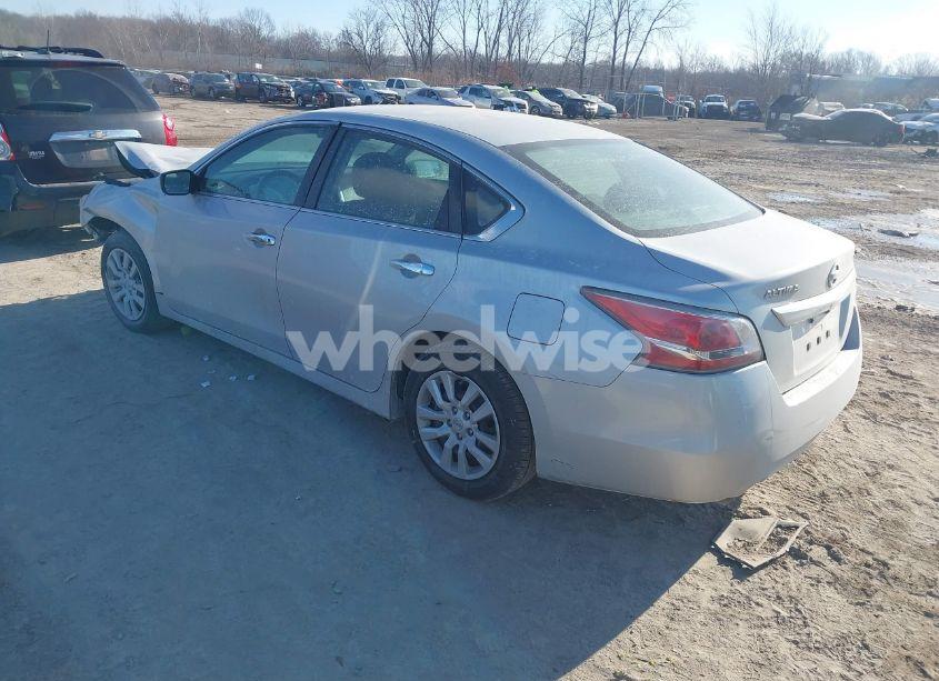 Photo 3 of 2015 Nissan Altima N/A (VIN 1N4AL3AP1FC288634)