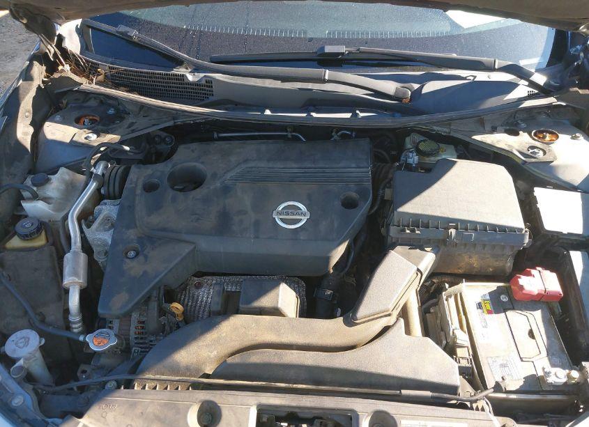 Photo 10 of 2015 Nissan Altima 2.5/2.5 S/2.5 SL/2.5 SV (VIN 1N4AL3AP1FC288827)