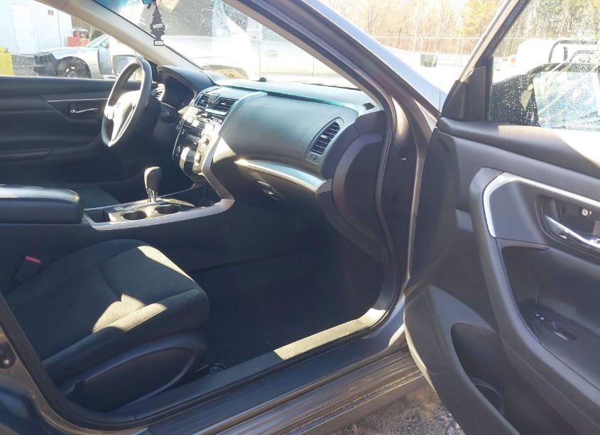 Photo 5 of 2015 Nissan Altima 2.5/2.5 S/2.5 SL/2.5 SV (VIN 1N4AL3AP1FC288827)