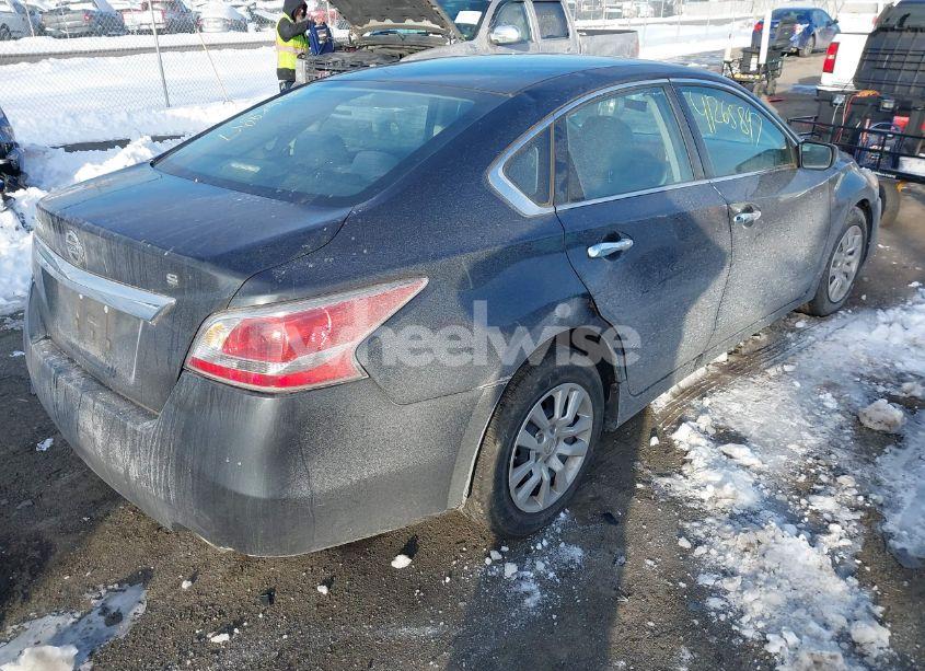 Photo 4 of 2015 Nissan Altima 2.5 S (VIN 1N4AL3AP1FC294742)