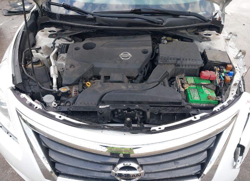 Photo 10 of 2015 Nissan Altima 2.5/2.5 S/2.5 SL/2.5 SV (VIN 1N4AL3AP1FC419089)