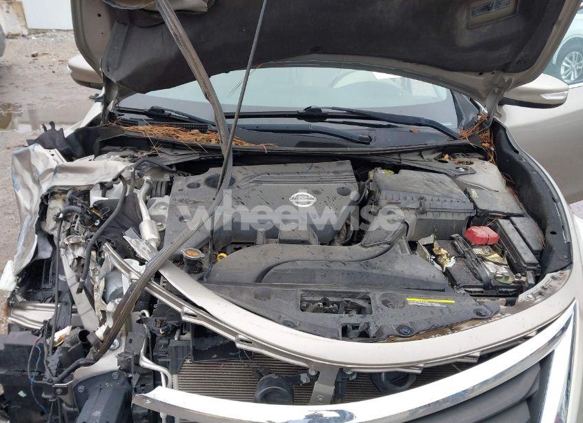 Photo 10 of 2015 Nissan Altima 2.5 SV (VIN 1N4AL3AP1FC419352)