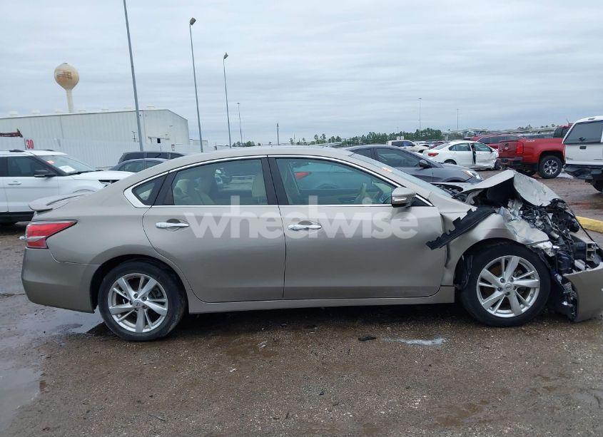 Photo 13 of 2015 Nissan Altima 2.5 SV (VIN 1N4AL3AP1FC419352)