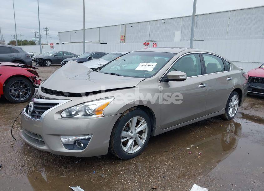 Photo 2 of 2015 Nissan Altima 2.5 SV (VIN 1N4AL3AP1FC419352)