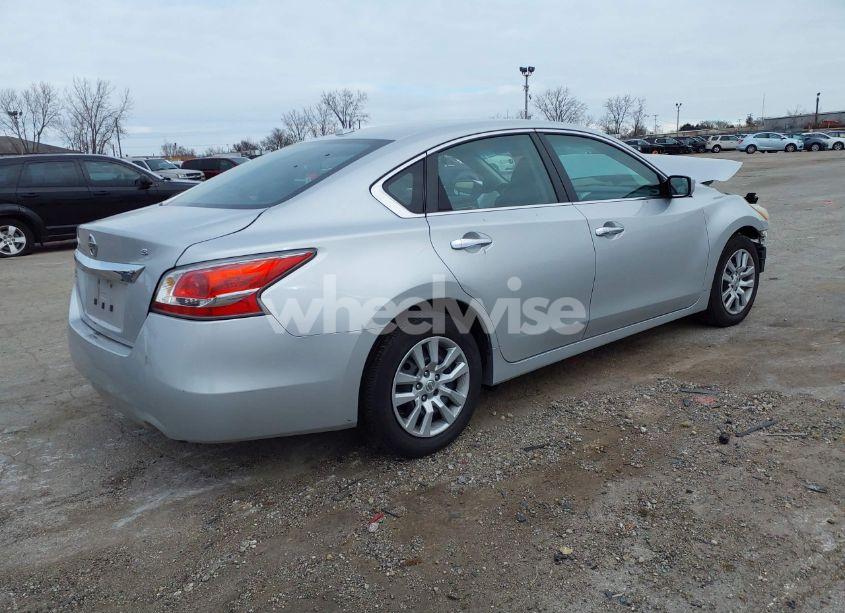 Photo 4 of 2015 Nissan Altima 2.5 S (VIN 1N4AL3AP1FC422073)