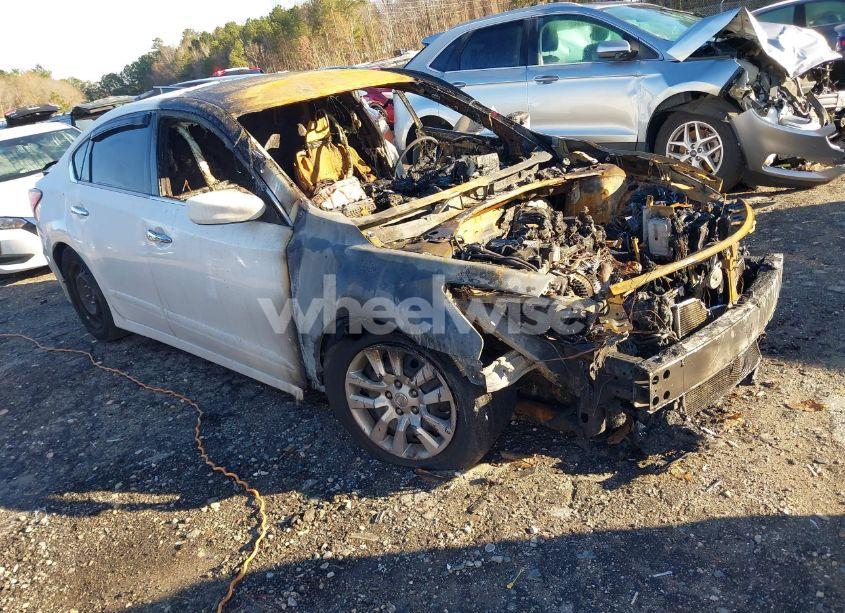 2015 Nissan Altima 2.5 S (VIN 1N4AL3AP1FC426642) main photo