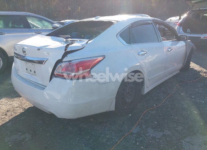 Photo 4 of 2015 Nissan Altima 2.5 S (VIN 1N4AL3AP1FC426642)