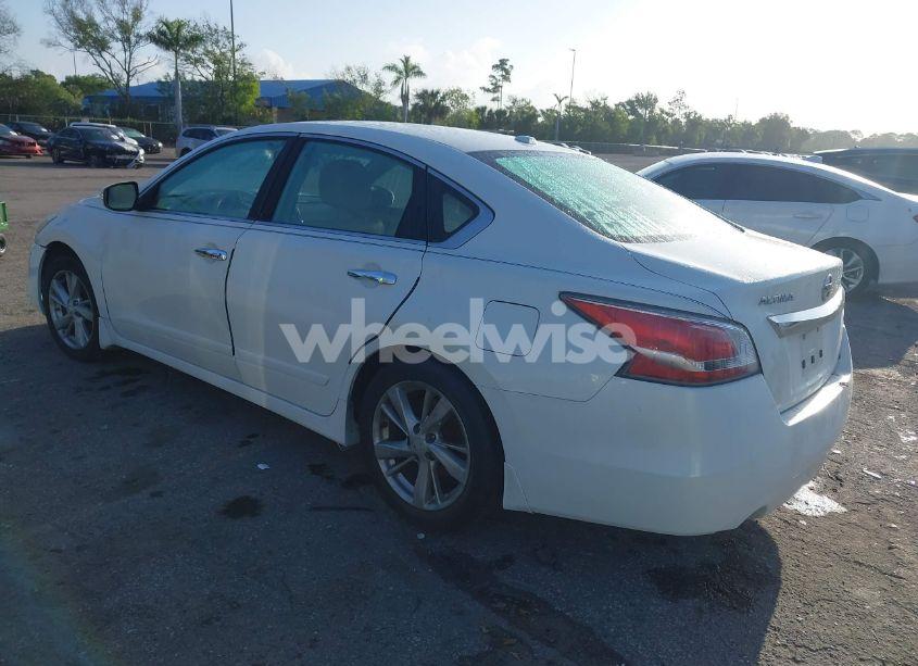 Photo 3 of 2015 Nissan Altima 2.5 SL (VIN 1N4AL3AP1FC430528)