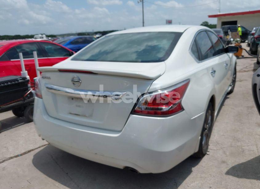 Photo 4 of 2015 Nissan Altima 2.5 S (VIN 1N4AL3AP1FC442162)