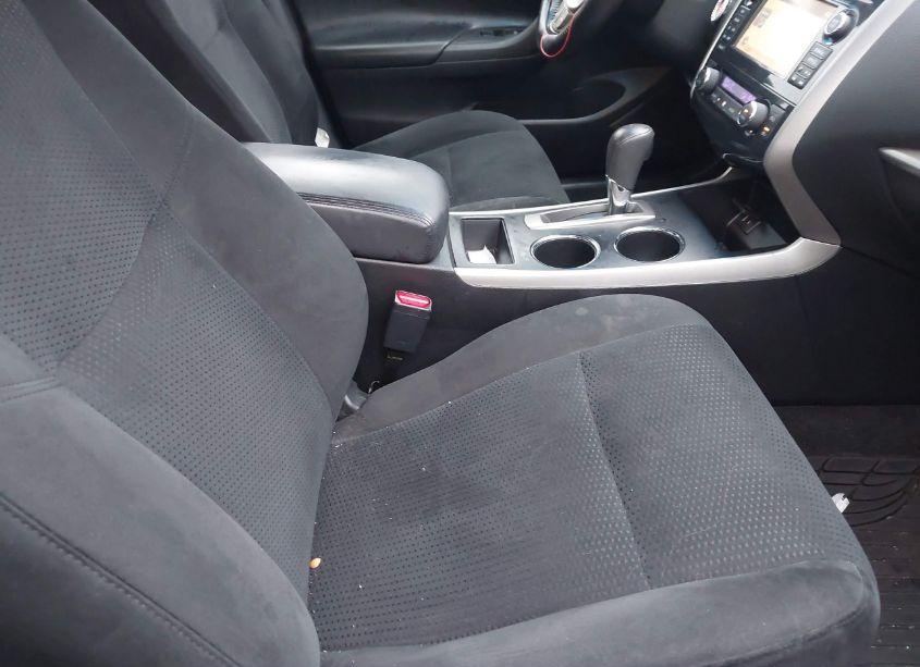 Photo 5 of 2015 Nissan Altima 2.5 SV (VIN 1N4AL3AP1FC443408)