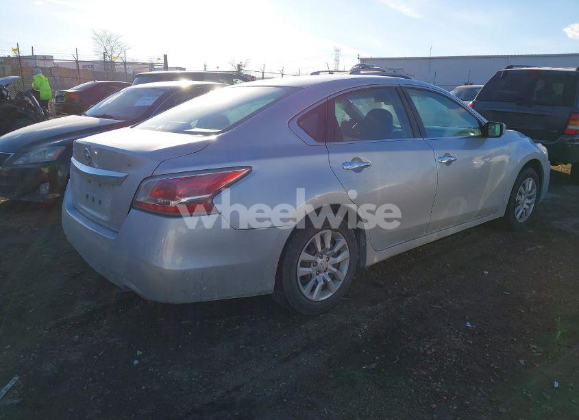 Photo 4 of 2015 Nissan Altima 2.5/2.5 S/2.5 SL/2.5 SV (VIN 1N4AL3AP1FC449273)