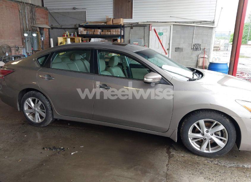 Photo 13 of 2015 Nissan Altima 2.5 SL (VIN 1N4AL3AP1FC456210)