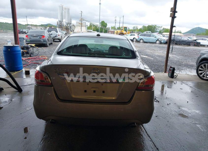 Photo 16 of 2015 Nissan Altima 2.5 SL (VIN 1N4AL3AP1FC456210)