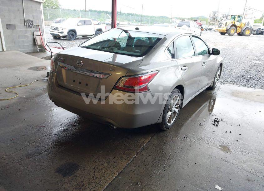 Photo 4 of 2015 Nissan Altima 2.5 SL (VIN 1N4AL3AP1FC456210)