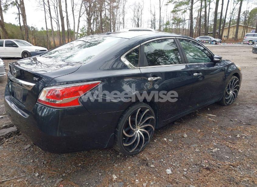 Photo 4 of 2015 Nissan Altima 2.5 SV (VIN 1N4AL3AP1FC458281)