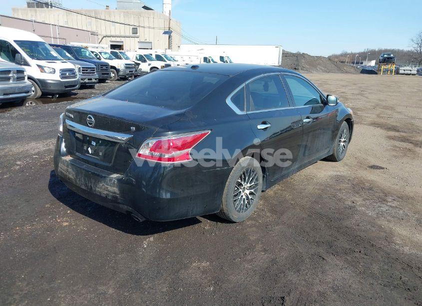 Photo 4 of 2015 Nissan Altima 2.5/2.5 S/2.5 SL/2.5 SV (VIN 1N4AL3AP1FC464484)