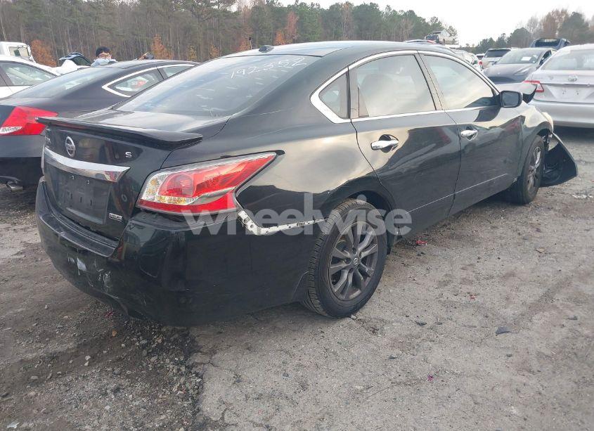 Photo 4 of 2015 Nissan Altima 2.5 S (VIN 1N4AL3AP1FC465327)