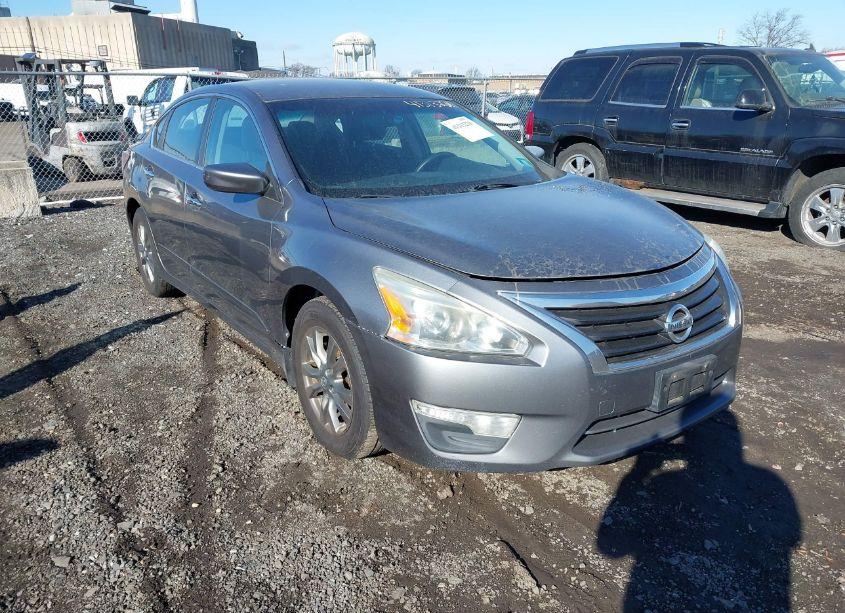 2015 Nissan Altima 2.5 S (VIN 1N4AL3AP1FC487375) main photo