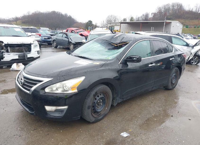 Photo 2 of 2015 Nissan Altima 2.5 S (VIN 1N4AL3AP1FC571986)