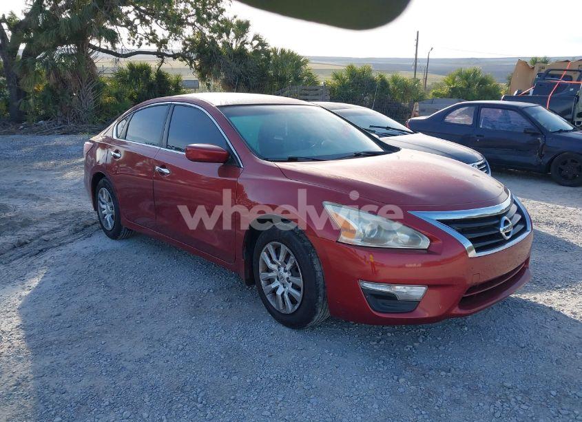 2015 Nissan Altima 2.5 S (VIN 1N4AL3AP1FC573138) main photo