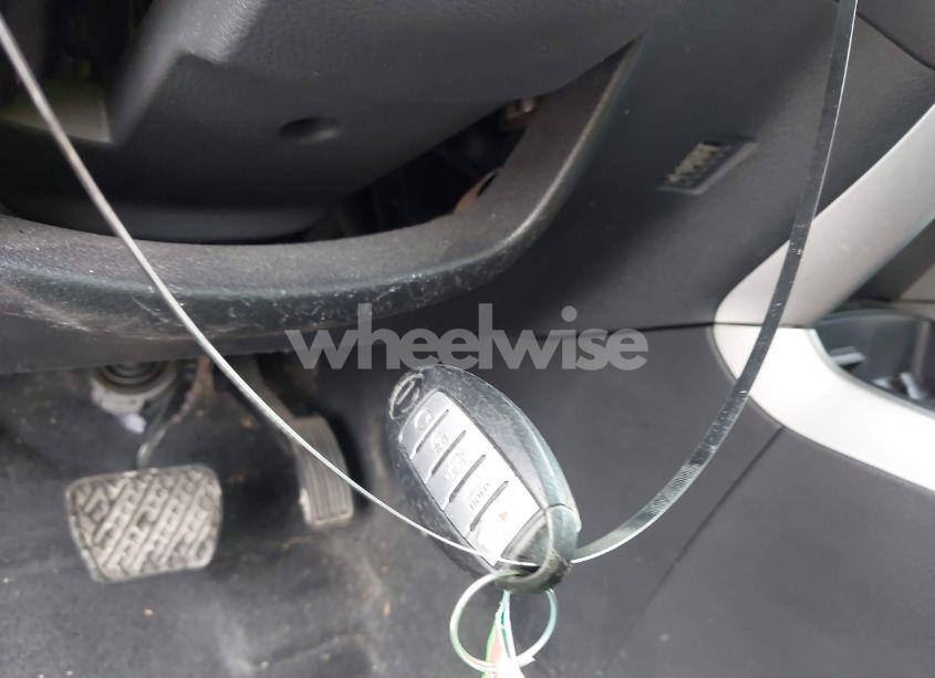 Photo 11 of 2015 Nissan Altima 2.5 SV (VIN 1N4AL3AP1FC583717)