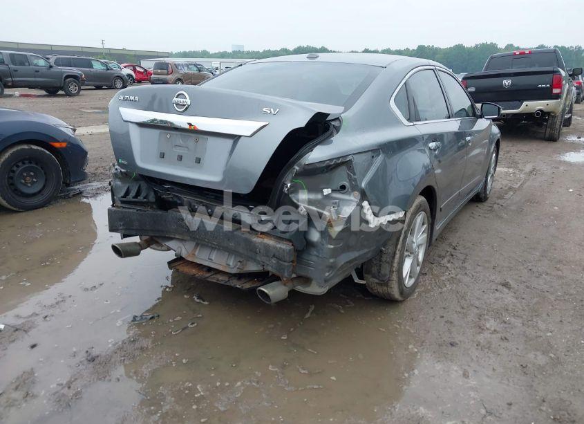 Photo 4 of 2015 Nissan Altima 2.5 SV (VIN 1N4AL3AP1FC583717)