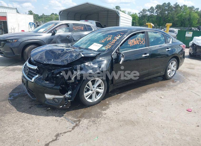 Photo 2 of 2015 Nissan Altima 2.5 SV (VIN 1N4AL3AP1FC592501)