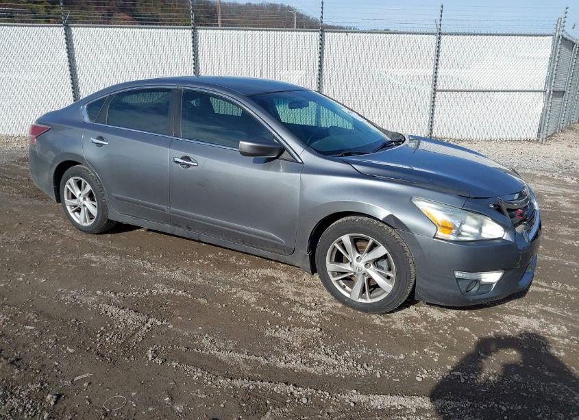 2015 Nissan Altima 2.5 SV (VIN 1N4AL3AP1FC593440) main photo
