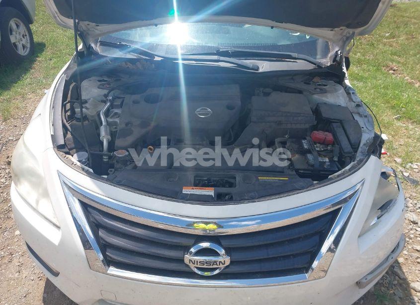 Photo 10 of 2015 Nissan Altima 2.5/2.5 S/2.5 SL/2.5 SV (VIN 1N4AL3AP1FN300091)