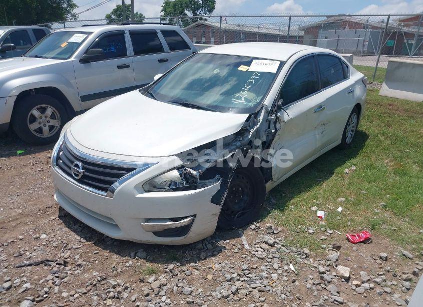 Photo 2 of 2015 Nissan Altima 2.5/2.5 S/2.5 SL/2.5 SV (VIN 1N4AL3AP1FN300091)