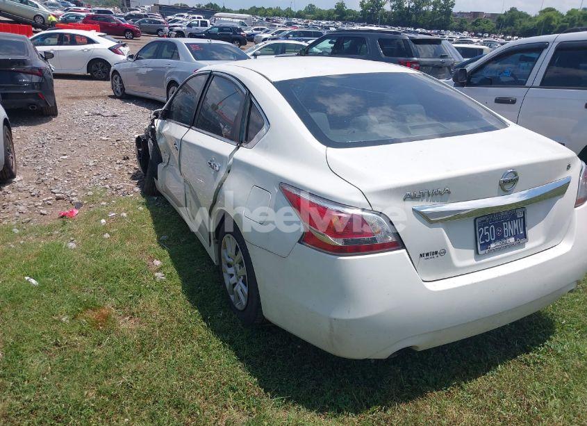 Photo 3 of 2015 Nissan Altima 2.5/2.5 S/2.5 SL/2.5 SV (VIN 1N4AL3AP1FN300091)
