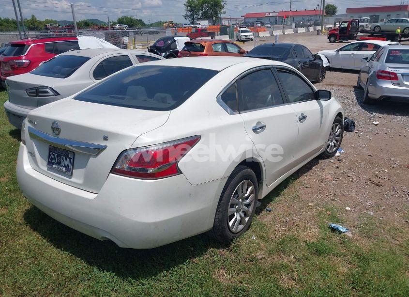Photo 4 of 2015 Nissan Altima 2.5/2.5 S/2.5 SL/2.5 SV (VIN 1N4AL3AP1FN300091)
