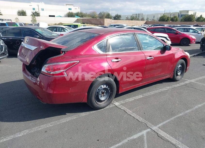 Photo 4 of 2015 Nissan Altima 2.5 S (VIN 1N4AL3AP1FN301550)