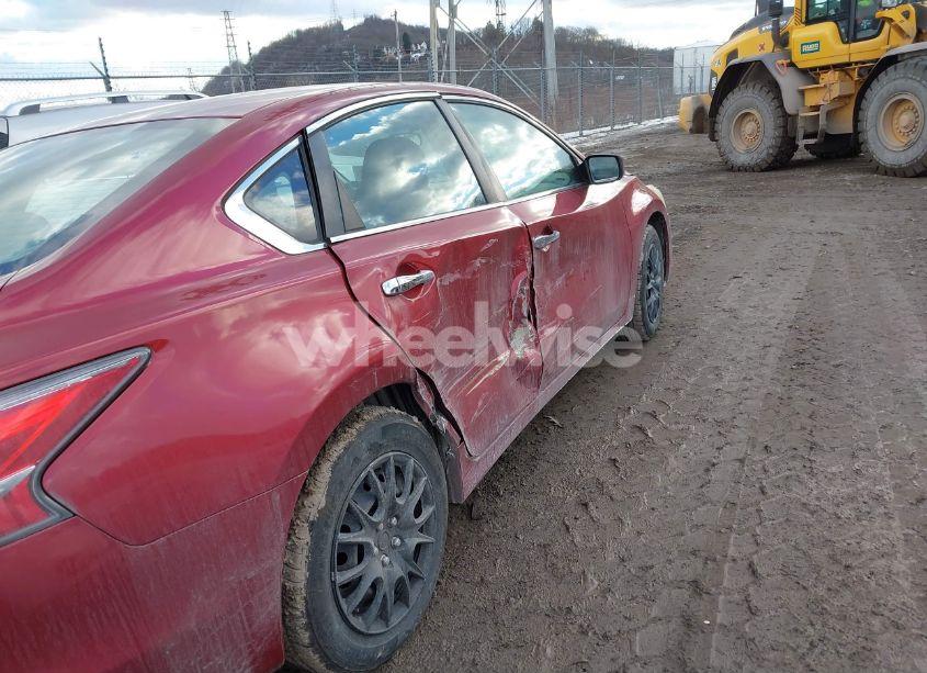 Photo 6 of 2015 Nissan Altima 2.5/2.5 S/2.5 SL/2.5 SV (VIN 1N4AL3AP1FN302052)