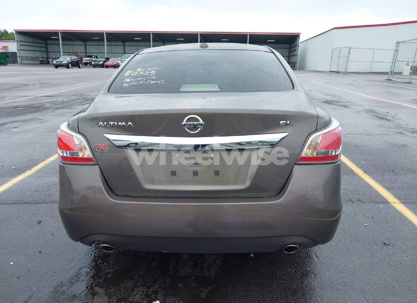 Photo 16 of 2015 Nissan Altima 2.5 SL (VIN 1N4AL3AP1FN341045)