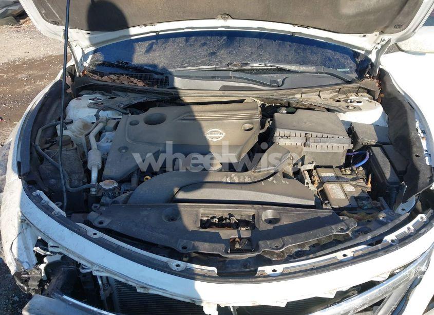Photo 10 of 2015 Nissan Altima 2.5 S (VIN 1N4AL3AP1FN346911)