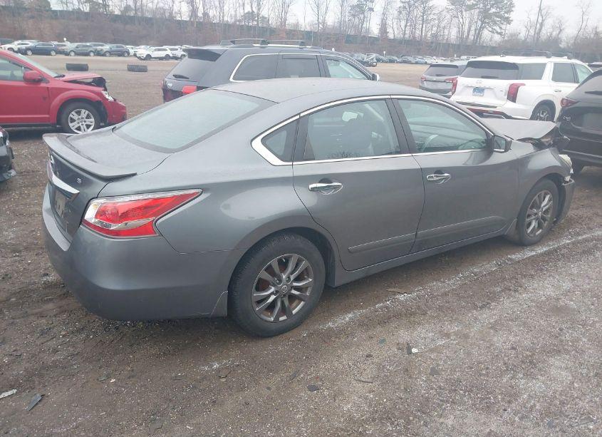 Photo 4 of 2015 Nissan Altima 2.5 S (VIN 1N4AL3AP1FN374837)